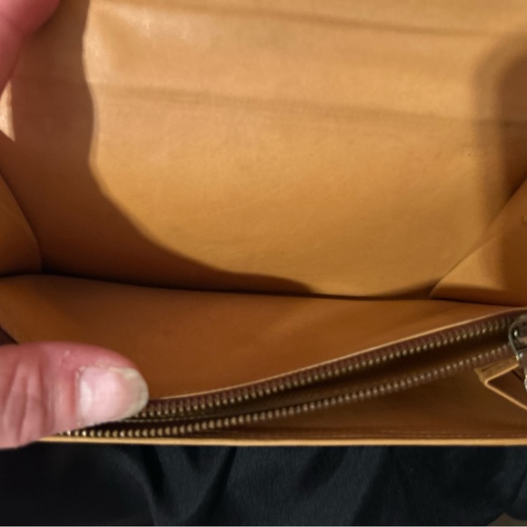 Pre-loved Tan Leather Wallet